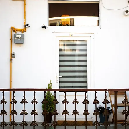 Yellow Apartment Cluj-Napoca